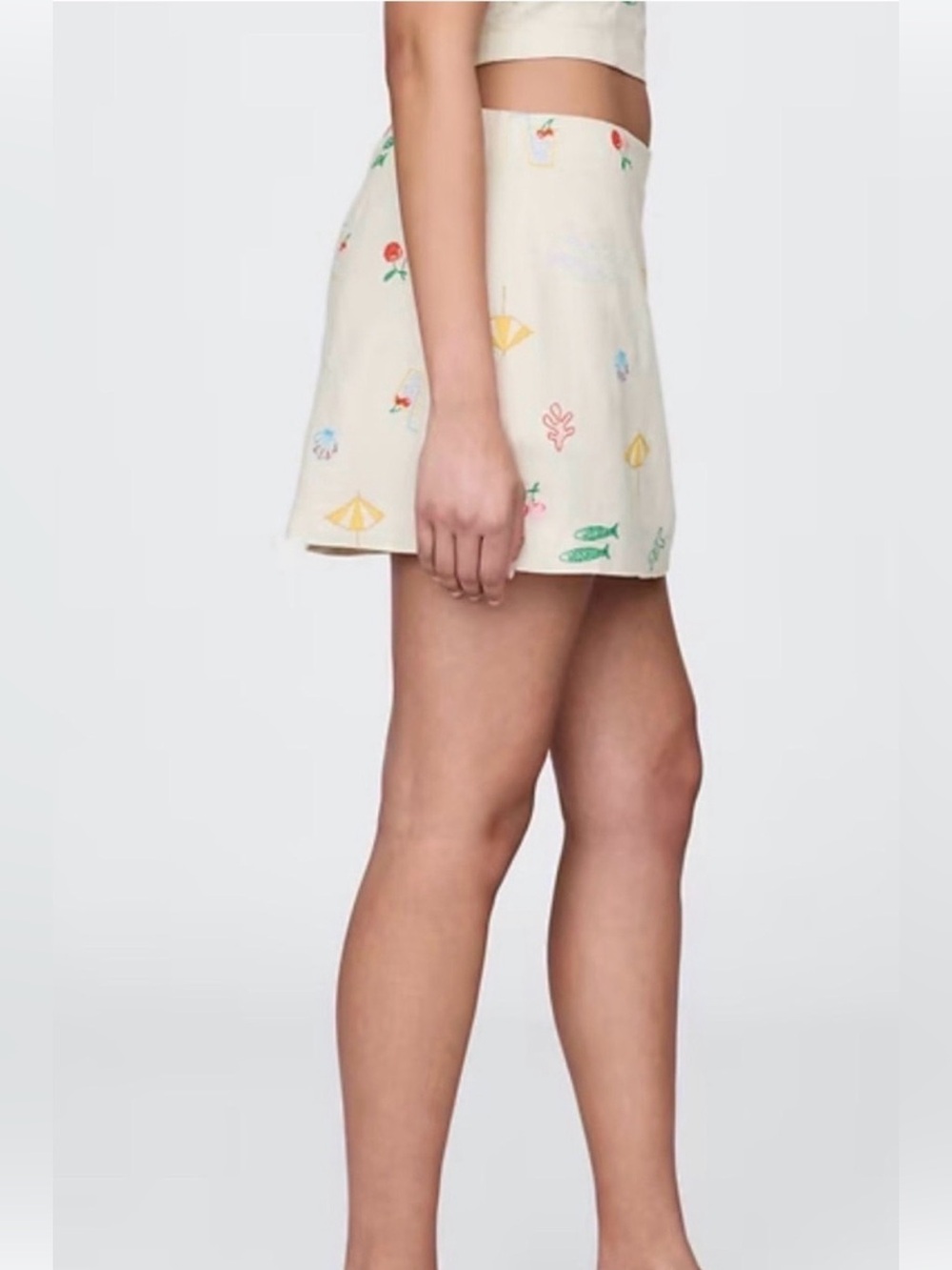 GAP Linen-Blend Mini Skort with Beach Umbrella Motif